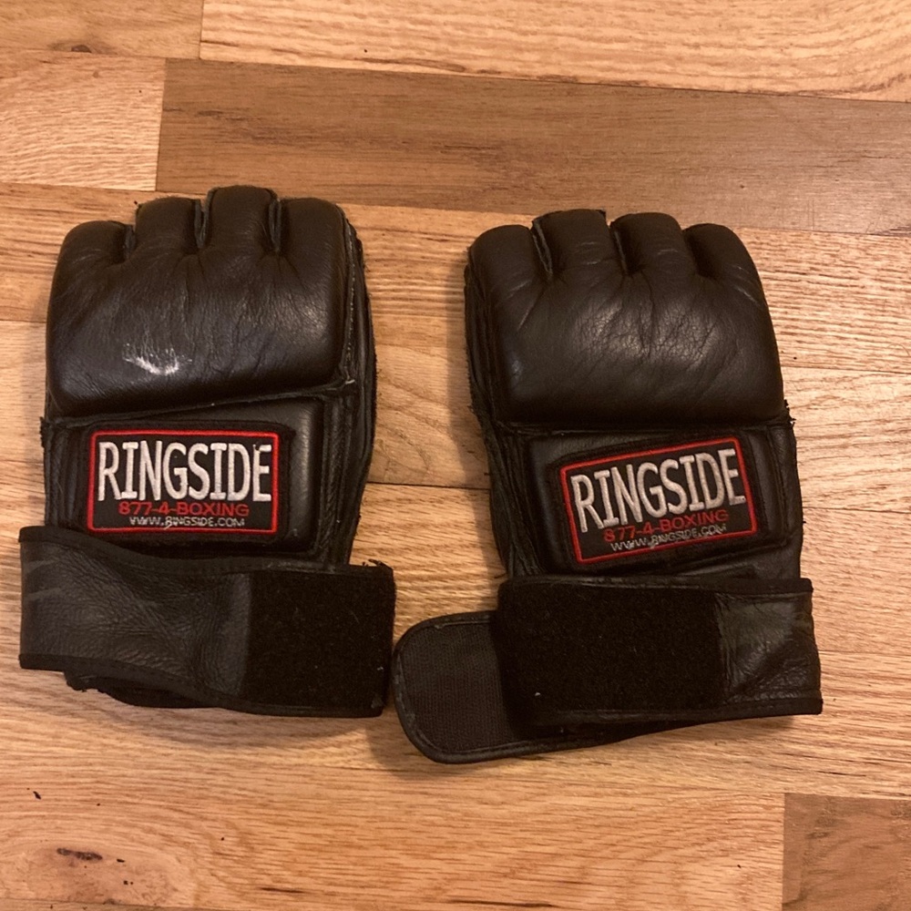 Black Training Gloves